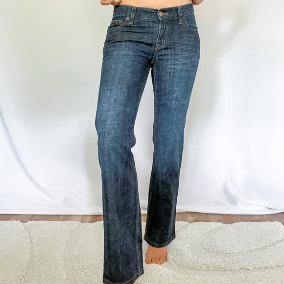 The Limited Classic Straight Leg Vintage ‘90s Jeans in Dark Rinse - Picture 1 of 9
